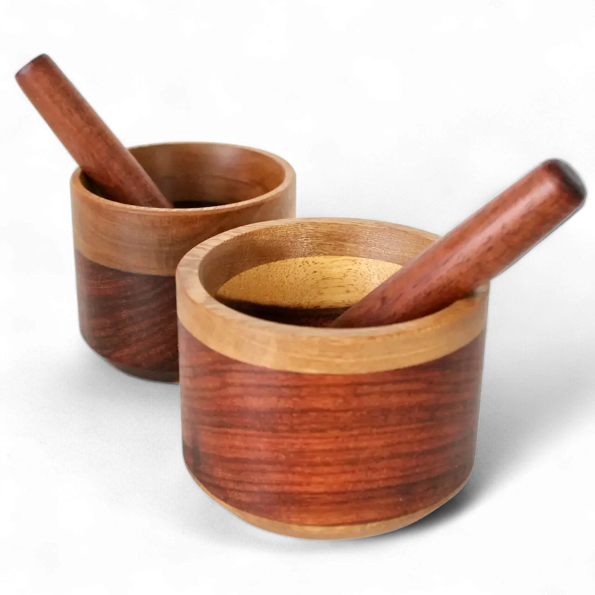 Morteros artesanales de madera para cocina